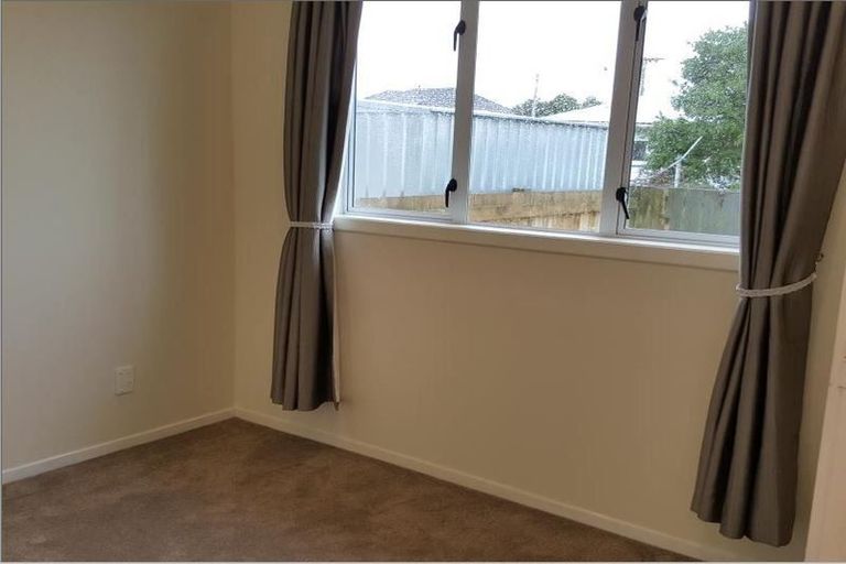 Photo of property in 2/16 Latham Avenue, Pakuranga, Auckland, 2010