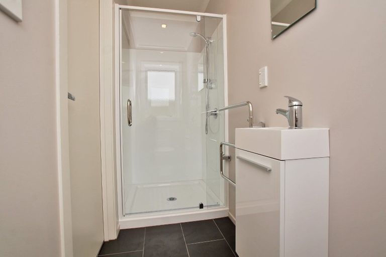 Photo of property in 26 Queens Park Crescent, Frankton, Hamilton, 3204