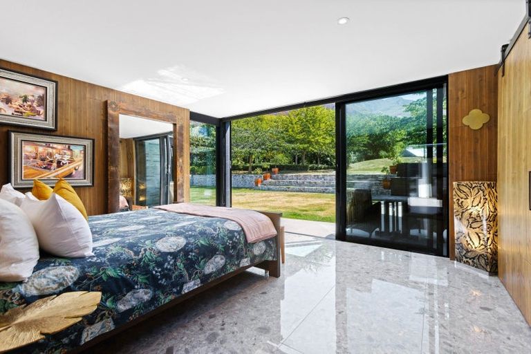 Photo of property in Butel Park, 15 Essex Avenue, Arrowtown, 9302