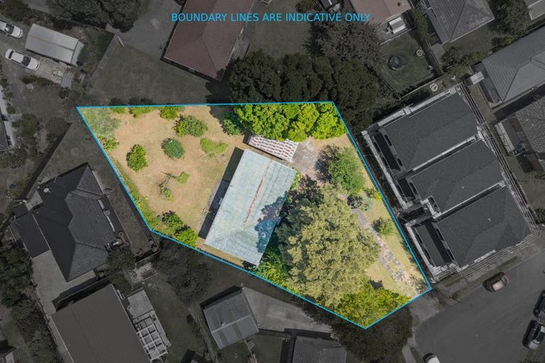 Photo of property in 7 Janine Place, Bucklands Beach, Auckland, 2014