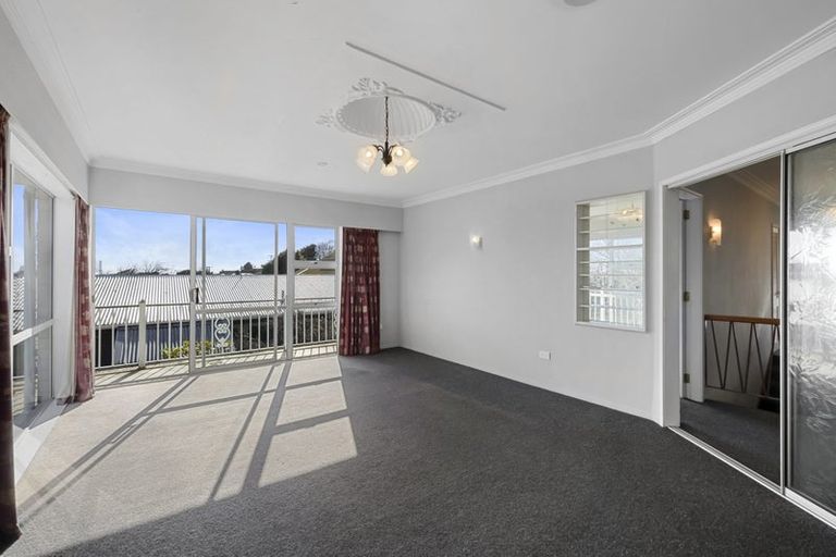 Photo of property in 312 Tukapa Street, Hurdon, New Plymouth, 4310