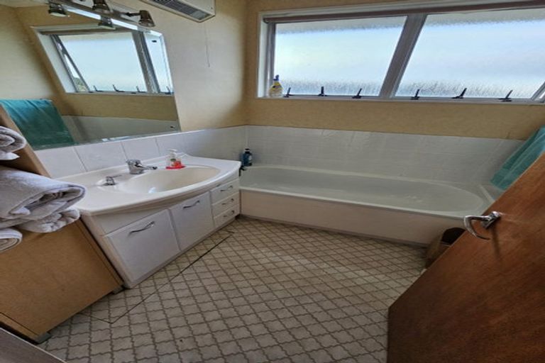 Photo of property in 7 Robert Mckeen Street, Otaki Beach, Otaki, 5512