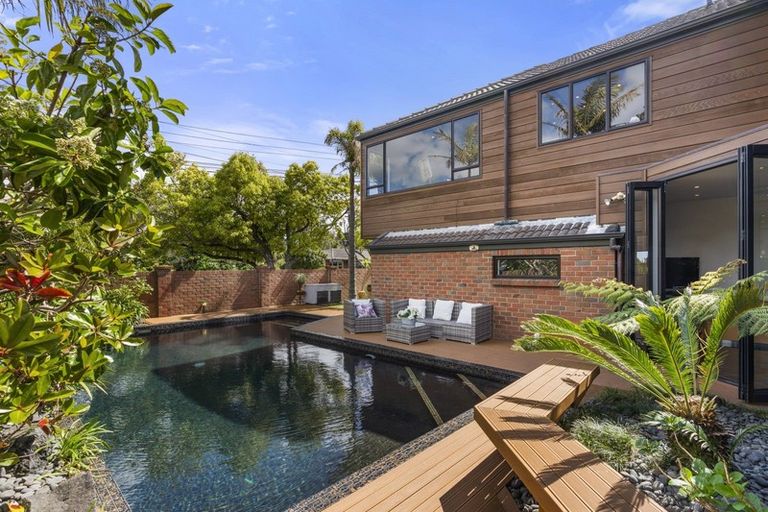 Photo of property in 157 Beach Road, Castor Bay, Auckland, 0620