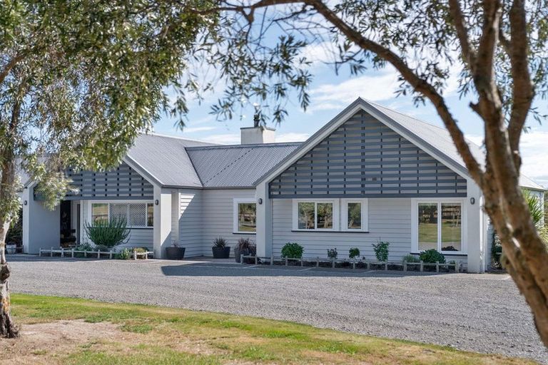 Photo of property in 104 White Rock Road, Martinborough, 5781