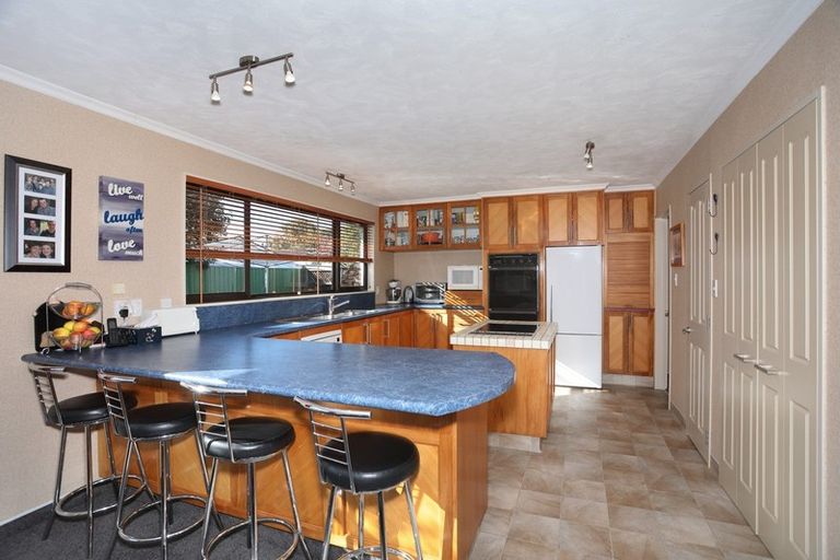 Photo of property in 70 Fairview Avenue, Feilding, 4702