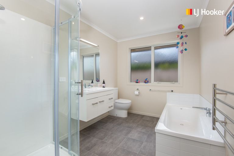 Photo of property in 8 Centre Street, Mosgiel, 9024