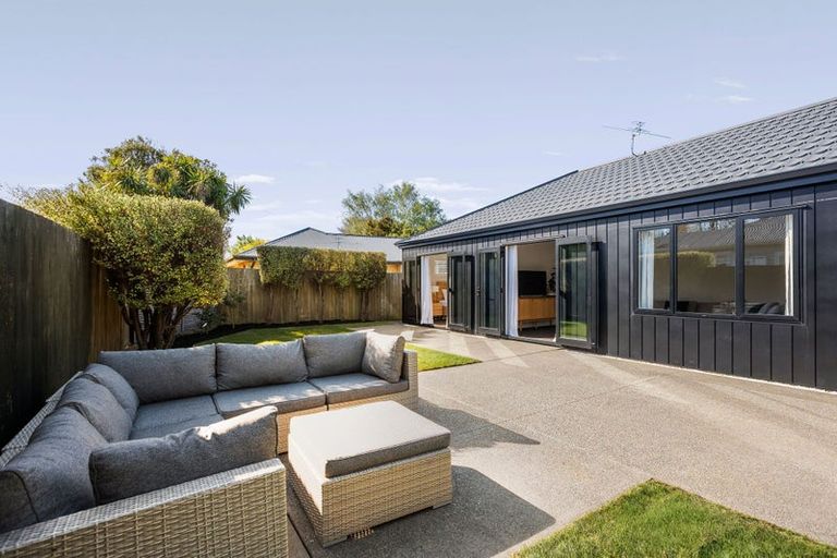 Photo of property in 137 Mcfaddens Road, St Albans, Christchurch, 8052