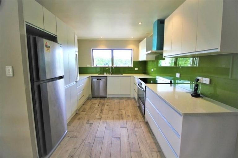 Photo of property in 10 The Lea, Pahurehure, Papakura, 2113