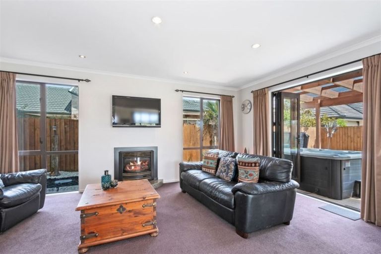 Photo of property in 540 Bower Avenue, Parklands, Christchurch, 8083