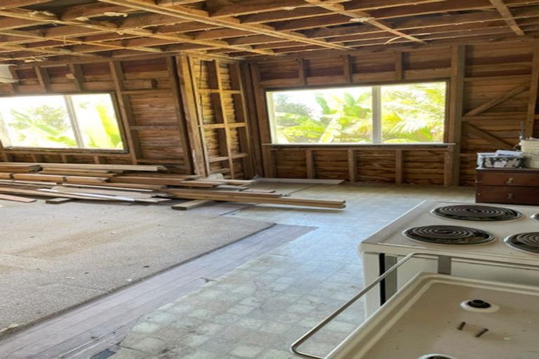 Photo of property in 10 Matakohe Place, Portland, Whangarei, 0178