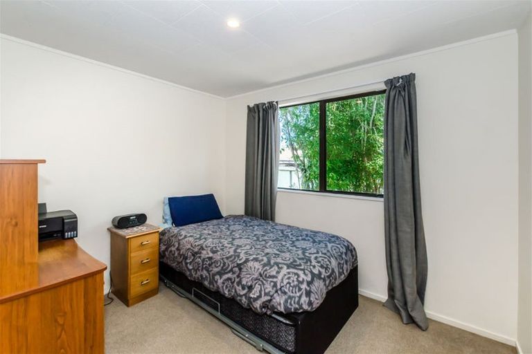 Photo of property in 35 Linwood Drive, Paraparaumu, 5032