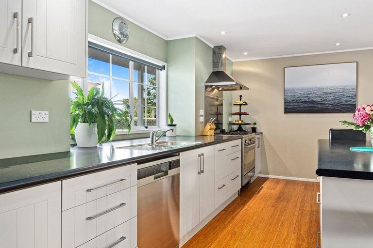 Photo of property in 31c Koraha Road, Kumeu, 0892