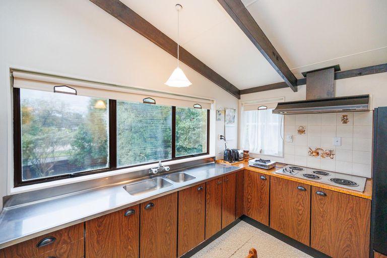 Photo of property in 11 Moyne Avenue, Milson, Palmerston North, 4414