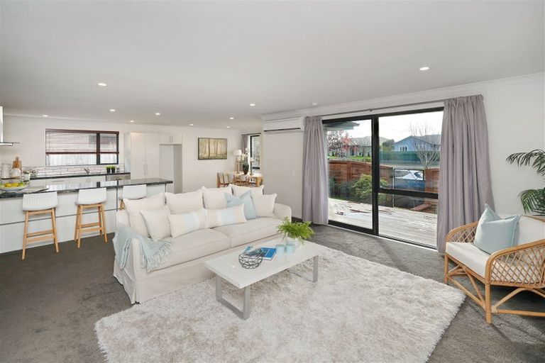 Photo of property in 9 Seaward Street, Pegasus, 7612