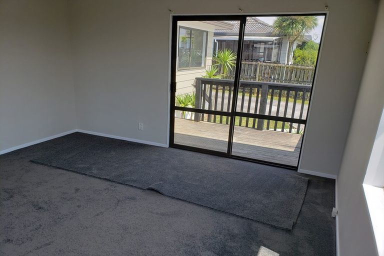 Photo of property in 19 Penion Drive, Flat Bush, Auckland, 2023