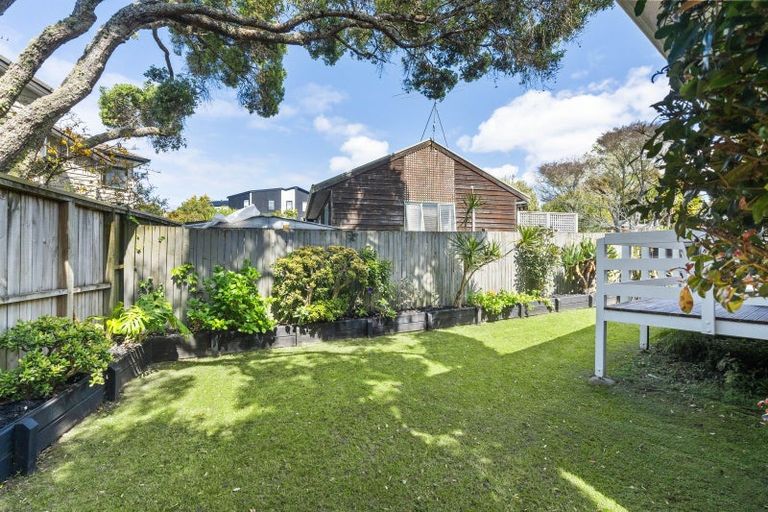 Photo of property in 2/62 Salisbury Road, Birkdale, Auckland, 0626