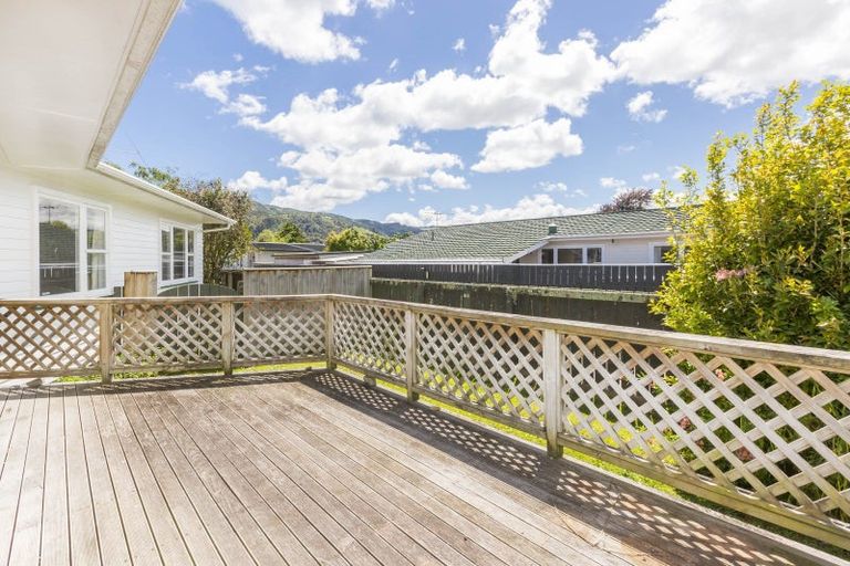 Photo of property in 5 Ruru Crescent, Heretaunga, Upper Hutt, 5018