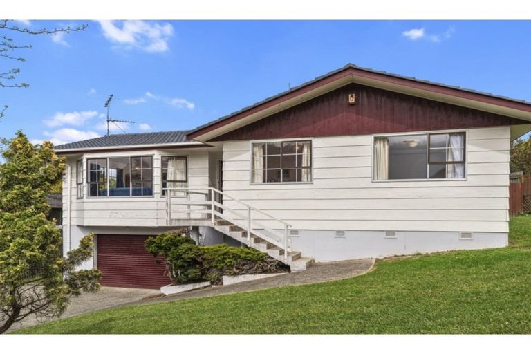 Photo of property in 89 Langana Avenue, Browns Bay, Auckland, 0630