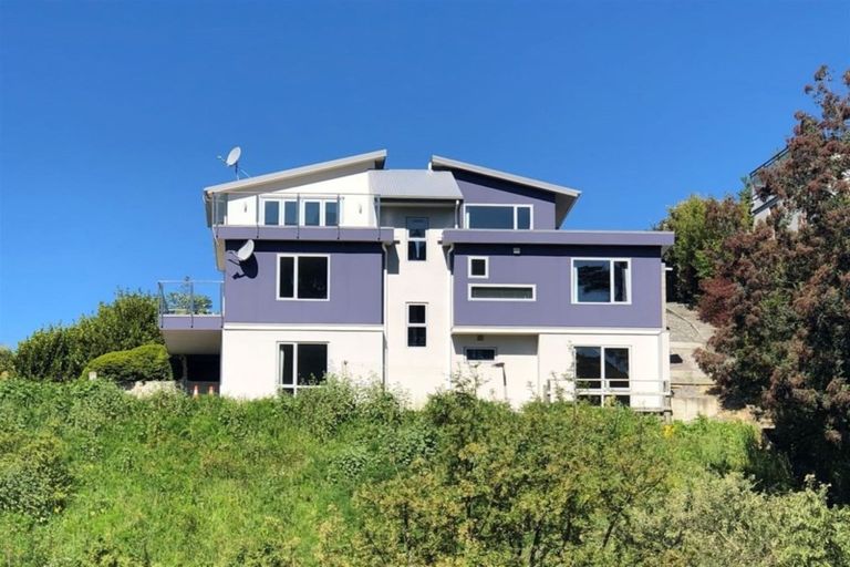 Photo of property in 17 Mandalay Lane, Redcliffs, Christchurch, 8081