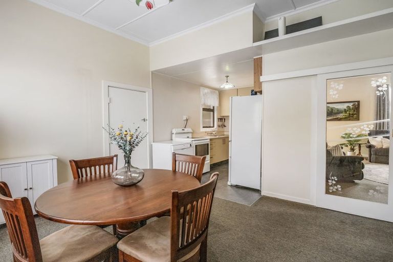 Photo of property in 1 Gunn Street, Gonville, Whanganui, 4501