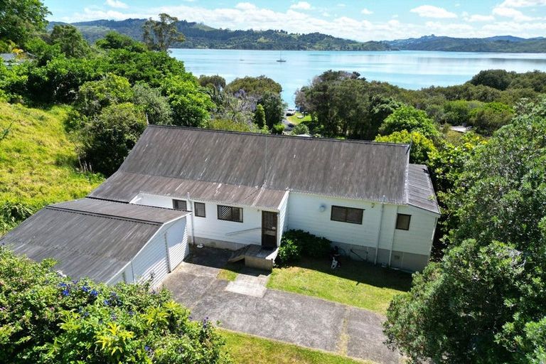 Photo of property in 33 Clendon Esplanade, Rawene, Kaikohe, 0473