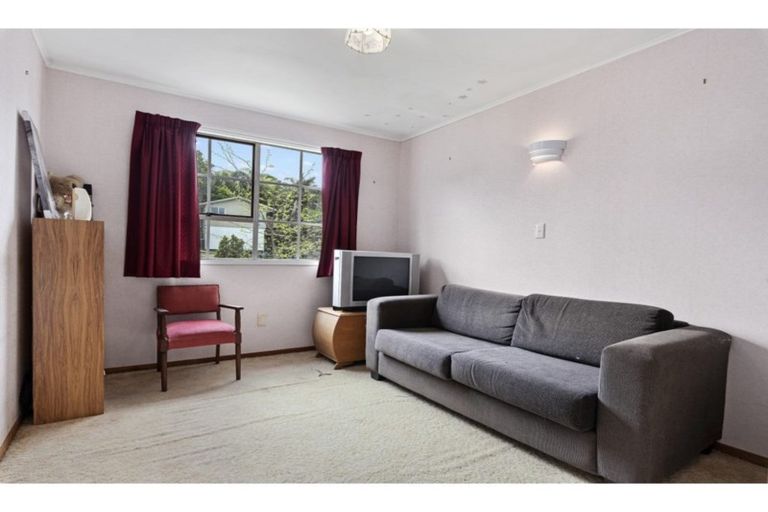 Photo of property in 89 Langana Avenue, Browns Bay, Auckland, 0630