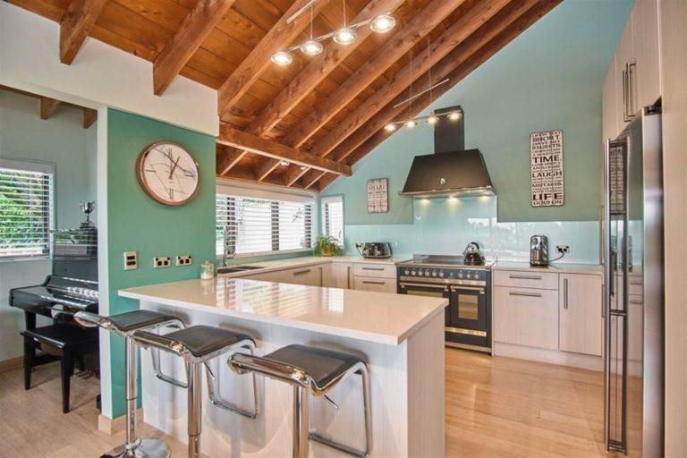 Photo of property in 32 Moorgreen Heights, Torbay, Auckland, 0630