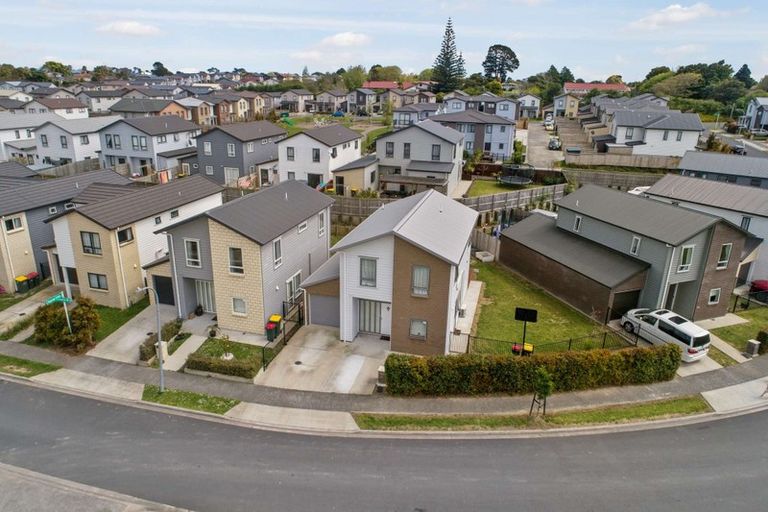 Photo of property in 30 Ipukarea Street, Weymouth, Auckland, 2103