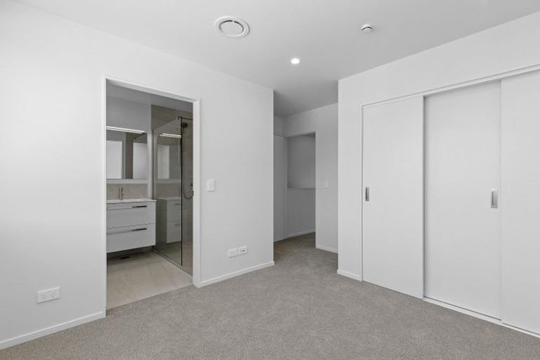 Photo of property in 39 Turtleback Avenue, Whitby, Porirua, 5024