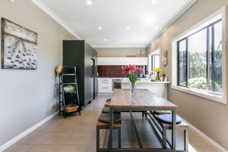 Photo of property in Heynes Place, 31 Heynes Place, Clive, 4102