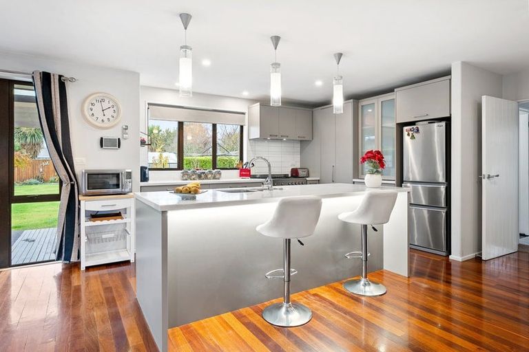 Photo of property in 23 Bridge Street, Southbridge, 7602