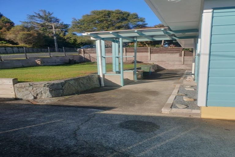 Photo of property in 83 Hilltop Avenue, Morningside, Whangarei, 0110