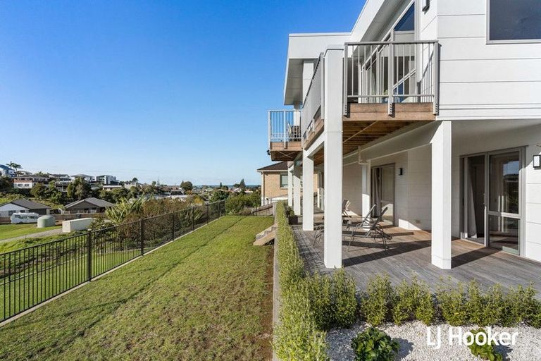 Photo of property in 12 Tohora View, Waihi Beach, 3611