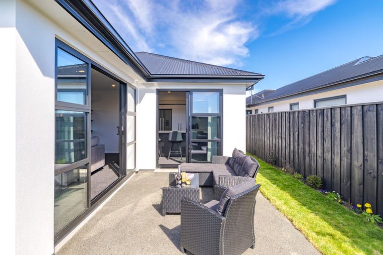 Photo of property in 5 Chrysolite Place, Belfast, Christchurch, 8051