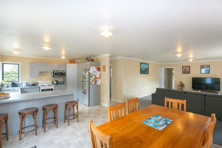 Photo of property in 55 Seaview Road, Marfell, New Plymouth, 4310