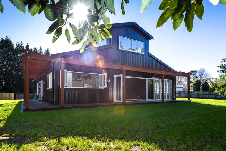 Photo of property in 284 Cambridge Road, Bethlehem, Tauranga, 3110