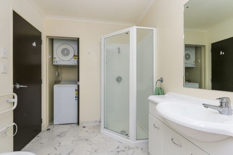 Photo of property in Terrace Heights Apartments, 12b/163 The Terrace, Wellington Central, Wellington, 6011