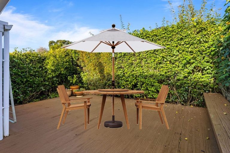 Photo of property in 2/21 Jutland Road, Hauraki, Auckland, 0622