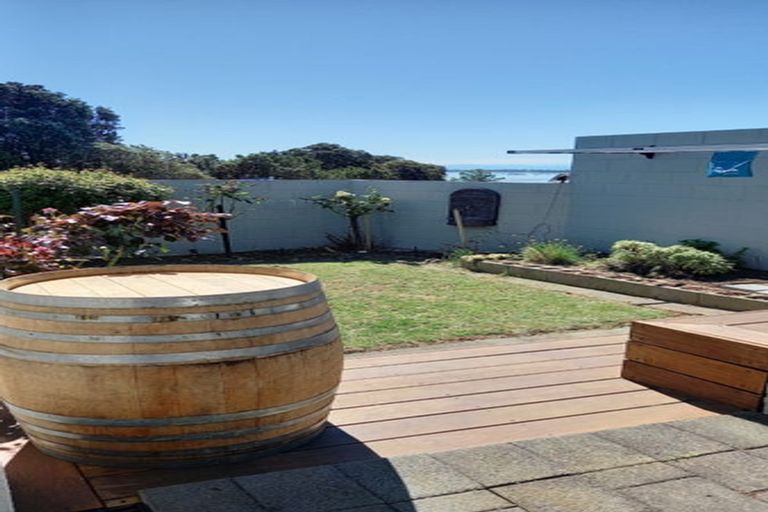 Photo of property in 72 Cannon Hill Crescent, Mount Pleasant, Christchurch, 8081