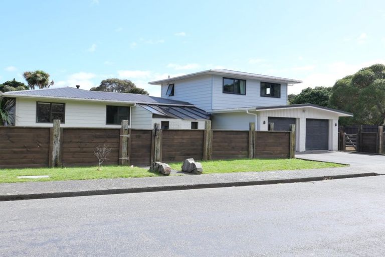 Photo of property in 12 Rainbow Court, Raumati South, Paraparaumu, 5032