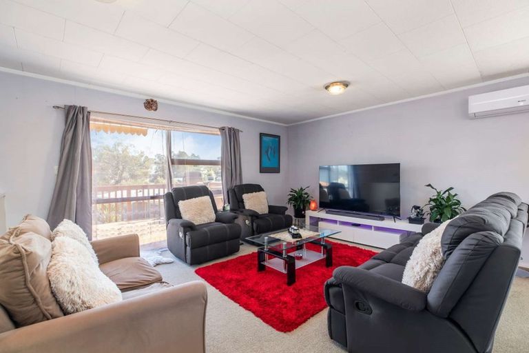 Photo of property in 51 Hindmarsh Street, Henderson, Auckland, 0612
