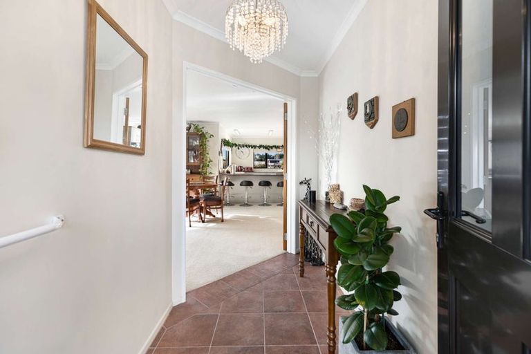 Photo of property in 3 Russell Street, Marton, 4710