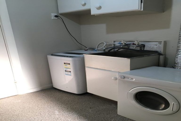 Photo of property in 82 Manor Place, Dunedin Central, Dunedin, 9016