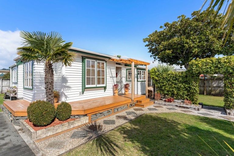Photo of property in 305a Achilles Avenue, Whangamata, 3620