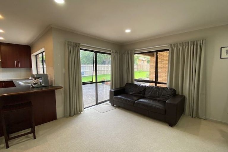 Photo of property in 4 Britannia Place, Half Moon Bay, Auckland, 2012