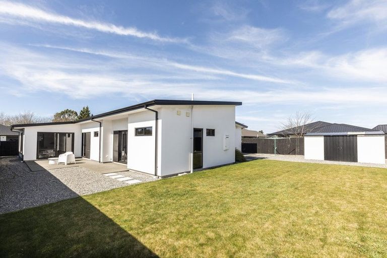 Photo of property in 3 Gerard Place, Rangiora, 7400