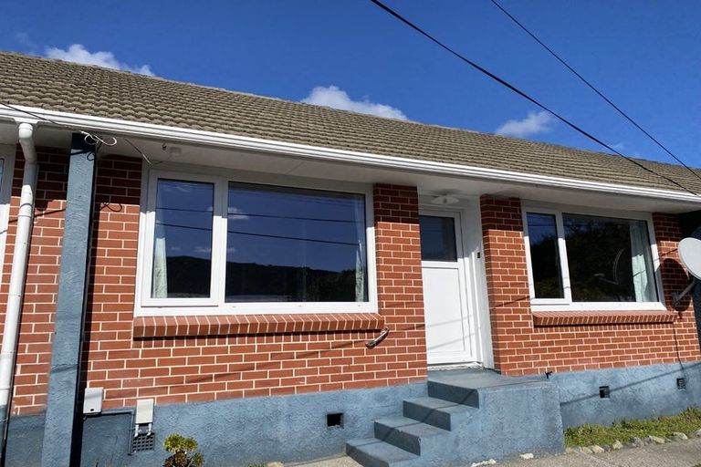 Photo of property in 35 Dunns Street, Silverstream, Upper Hutt, 5019