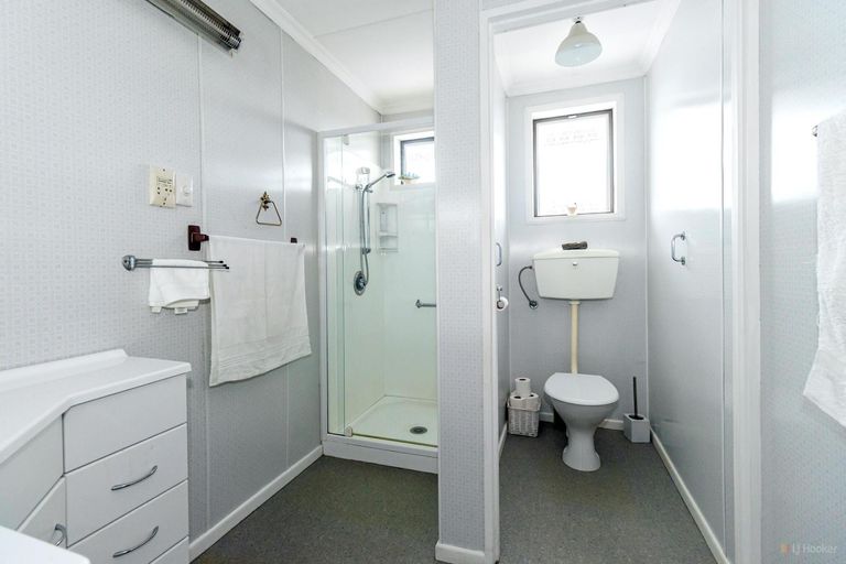 Photo of property in 5-5a Rugby Street, Waimate, 7924