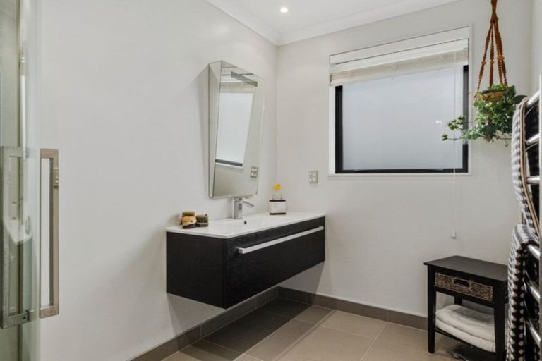 Photo of property in 182 Mangatawhiri Road, Omaha, Warkworth, 0986