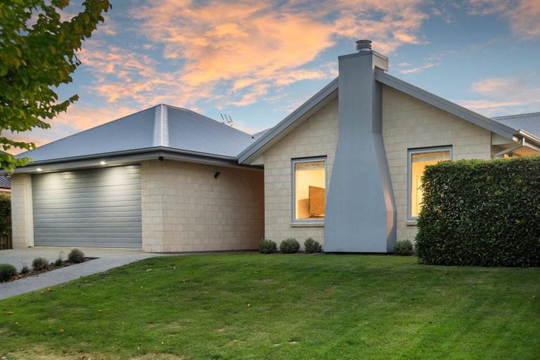 Photo of property in 3 Churchill Drive, Rangiora, 7400